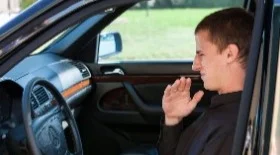 Запах горелого масла в салоне