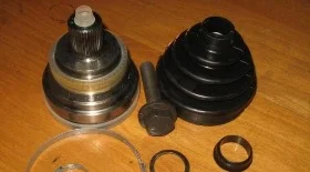 Замена передних рычагов и ШРУСа на Audi 100