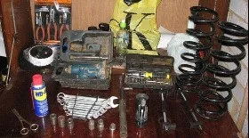 Замена задних пружин на Toyota Chaser GX100