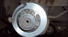 Проточка тормозных дисков на Toyota Chaser GX100