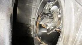 Renault Megane 2 Dipped Beam Bulb Replacement