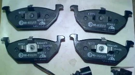 Замена передних тормозных колодок на Skoda Octavia