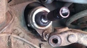 Замена рулевой тяги Audi A6