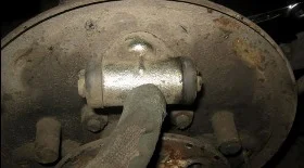 Замена заднего тормозного цилиндра на ВАЗ 2101-2107