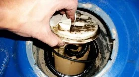 Замена бензонасоса Рено Логан