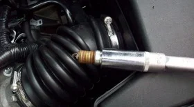 Замена свечей зажигания на Ford Focus 2