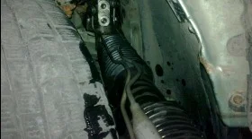 Снятие рулевой рейки на ауди 100 С4 AAH 2.8