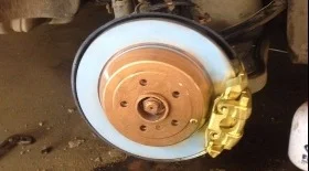 Замена задних тормозных дисков, колодок ручника и обычных колодок Mercedes ML W164