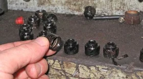 Замена маслосъемных колпачков Mercedes ML W163