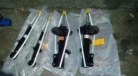 Замена задних стоек амортизатора на Toyota Corolla Spacio E121