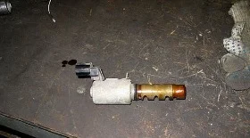 Замена клапана VVT-i на Toyota Vitz