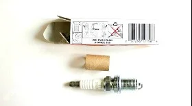 Замена свечей Лансер 9