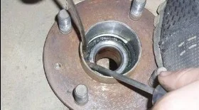 Замена подшипника задней ступицы Шевроле Авео