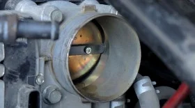 Чистка дроссельной заслонки на Mitsubishi Outlander XL V6 3.0