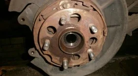 Замена задней ступицы Toyota RAV4