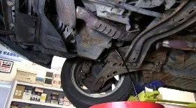 Замена масла в двигателе Форд Эскорт