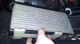 Замена салонного фильтра Мерседес W204