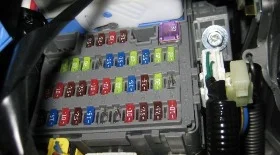 Замена предохранителей Хонда СРВ