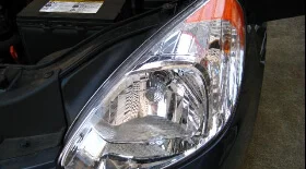 Замена лампы ближнего света Хендай Солярис