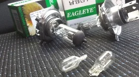 Nissan Note Dipped/Main Beam Bulb Replacement