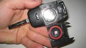 Замена батарейки в ключе Соренто