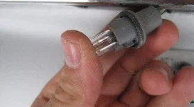 Замена ламп подсветки номера Круз