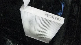 Замена салонного фильтра Ниссан Куб