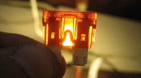 Замена предохранителей Пассат 1.8 TSI