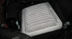 Замена воздушного фильтра Тойота Ярис