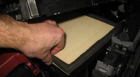 Замена воздушного фильтра Тойота Авалон