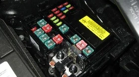 Замена предохранителей Киа Рио 3