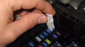 Замена предохранителя Мазда 6 GJ