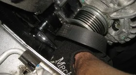 Замена ремня генератора Пассат Б7