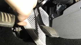 Замена салонного фильтра Форд Фокус 2