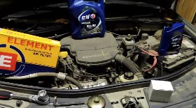 Замена масла в двигателе Рено Логан