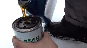 Замена масла в двигателе Газель 406