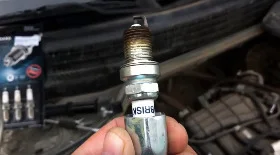 Замена свечей зажигания Лада Веста