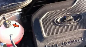 Замена охлаждающей жидкости Лада Веста