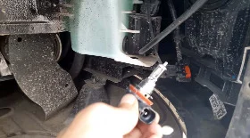 Замена лампочек ДХО Крета