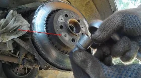 Замена задней ступицы Volvo XC90