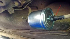 Замена топливного фильтра Volvo S60