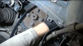 Замена приводного ремня Вольво ХС70