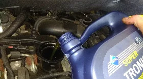 Замена масла в двигателе Кадди