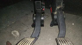 Замена электронной педали газа Кайрон