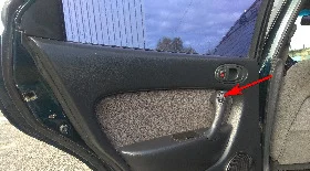 Замена кнопки стеклоподъемника Mazda Xedos 6