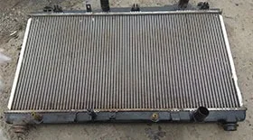 Как снять радиатор на Камри 40