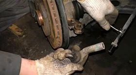 Замена рулевого наконечника Фольксваген Поло