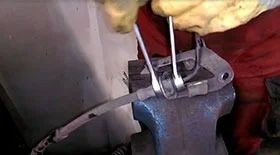 Замена передних тормозных шлангов Audi Q7