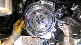 Замена двухмассового маховика Volkswagen Polo