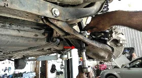 Замена сайлентблоков заднего рычага Ford Focus 1